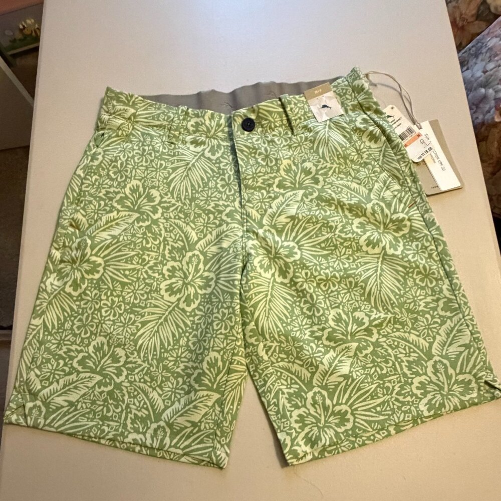 Tommy Bahama Men's shorts size 28